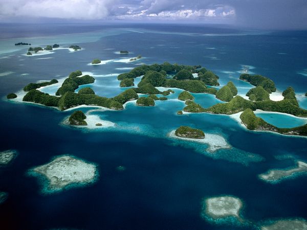 From http://photography.nationalgeographic.com/photography/photos/patterns-island-aerials/