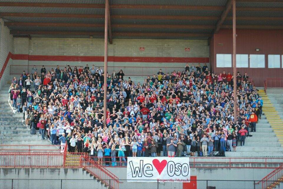 Marysville - Pilchuck Pathways of Choice High School Showing Support for Oso. From https://www.facebook.com/KING5News/.